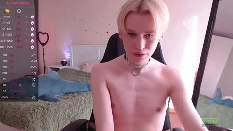 Snapshot of rainbow__salt chatting on 02/22/25, 10:51 Mike online show from 02/22/25, 10:51