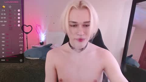 Snapshot of rainbow__salt chatting on 11/01/25, 10:50 Mike online show from 11/01/25, 10:50