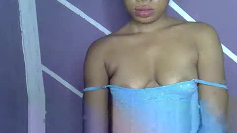 Snapshot of rainbow_baby26 chatting on 09/17/25, 10:00 rainbow baby26 online show from 09/17/25, 10:00