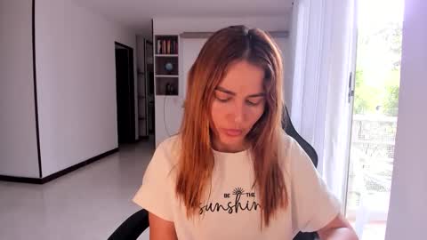 Jennyindependent model . online show from 01/13/26, 03:06