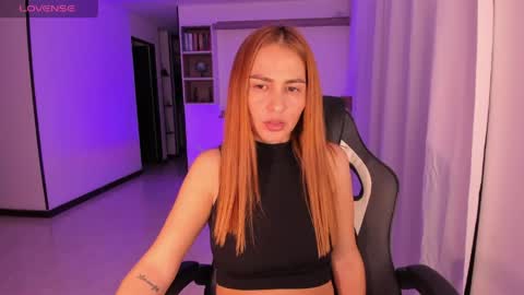 Jennyindependent model . online show from 05/19/26, 03:35