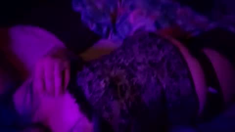 Snapshot of rainbowbright1887 chatting on 12/16/25, 06:29 rainbowbright1887 online show from 12/16/25, 06:29