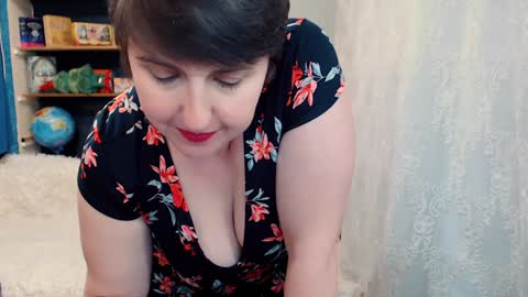 Snapshot of rainbowladyy chatting on 01/09/25, 11:03 rainbowladyy online show from 01/09/25, 11:03