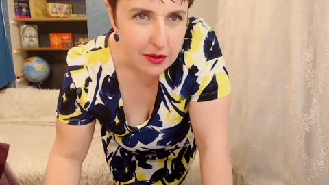 Snapshot of rainbowladyy chatting on 01/10/25, 02:45 rainbowladyy online show from 01/10/25, 02:45