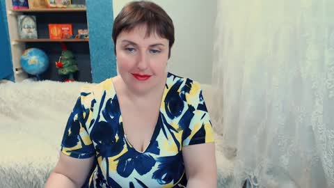 Snapshot of rainbowladyy chatting on 01/12/25, 10:02 rainbowladyy online show from 01/12/25, 10:02