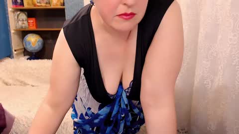 Snapshot of rainbowladyy chatting on 01/30/25, 03:29 rainbowladyy online show from 01/30/25, 03:29