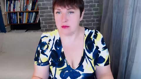 Snapshot of rainbowladyy chatting on 09/23/25, 02:36 rainbowladyy online show from 09/23/25, 02:36