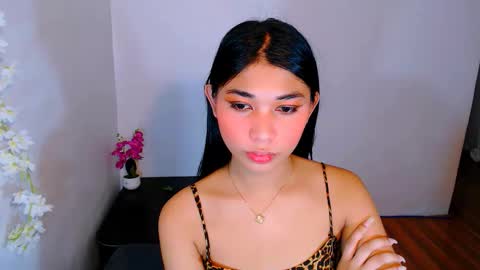 raindrizzle1706 online show from 11/21/25, 07:07