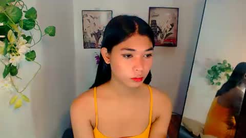 raindrizzle1706 online show from 12/22/25, 05:26