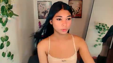 raindrizzle1706 online show from 12/23/25, 01:47