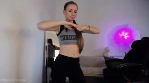 Snapshot of rainleiwa chatting on 09/23/25, 03:15 Call me Lei online show from 09/23/25, 03:15