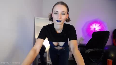 Snapshot of rainleiwa chatting on 10/04/25, 03:43 Call me Lei online show from 10/04/25, 03:43