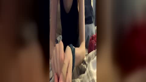 RainyDayEm online show from 06/19/26, 07:56