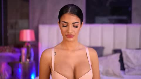 Raisa online show from 09/29/25, 05:07