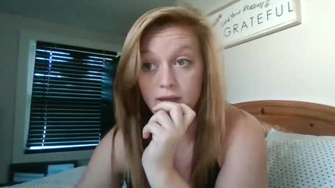 Snapshot of raisydainbow chatting on 11/03/25, 05:58 raisydainbow online show from 11/03/25, 05:58