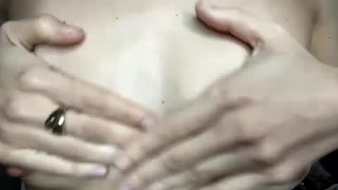 Snapshot of raiyvyn chatting on 02/17/25, 03:25 Ray Ray online show from 02/17/25, 03:25