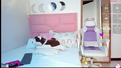  Nina  online show from 12/14/25, 02:17