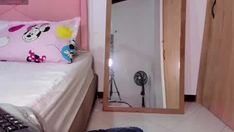 Snapshot of rajjnar_nina chatting on 04/21/26, 01:42 Nina online show from 04/21/26, 01:42