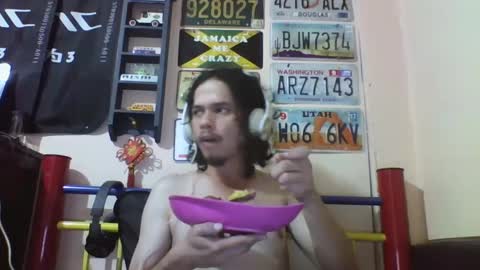 Snapshot of raku2386 chatting on 03/12/25, 04:19 Ken online show from 03/12/25, 04:19