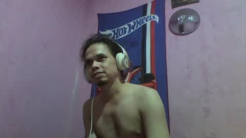 Snapshot of raku2386 chatting on 09/18/25, 02:35 Ken online show from 09/18/25, 02:35