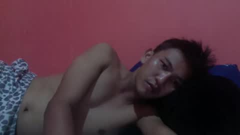 Snapshot of ralfhuge24 chatting on 11/07/25, 10:15 ralfhuge24 online show from 11/07/25, 10:15