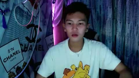 Snapshot of ralfhuge24 chatting on 11/30/25, 02:10 ralfhuge24 online show from 11/30/25, 02:10