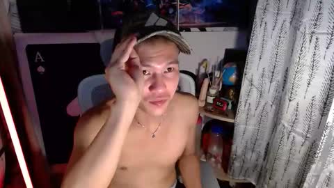 ralfhuge24 online show from 03/18/26, 03:37