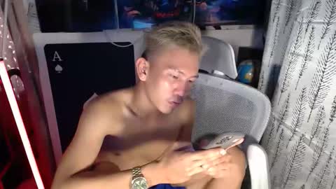 ralfhuge24 online show from 03/25/26, 01:55