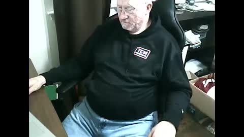 Snapshot of ram4u123 chatting on 12/31/24, 07:40 Ram online show from 12/31/24, 07:40