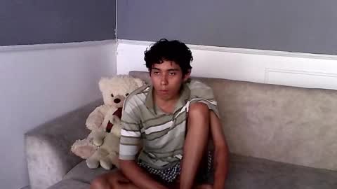 Snapshot of rami_hot0 chatting on 10/05/25, 09:13 rami_hot0 online show from 10/05/25, 09:13