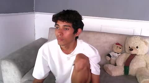 Snapshot of rami_hot0 chatting on 10/10/25, 07:57 rami_hot0 online show from 10/10/25, 07:57