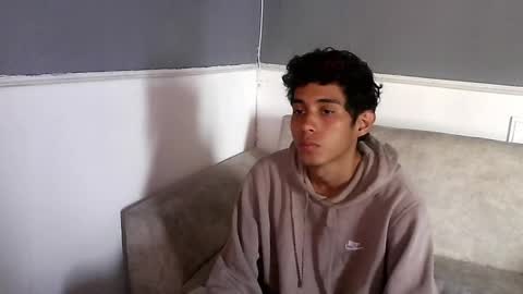 Snapshot of rami_hot0 chatting on 10/24/25, 03:52 rami_hot0 online show from 10/24/25, 03:52