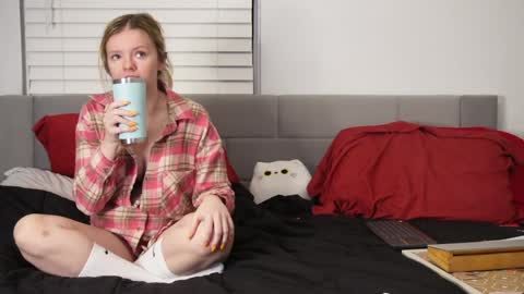 Snapshot of ramichick chatting on 01/15/25, 01:34 Rami online show from 01/15/25, 01:34