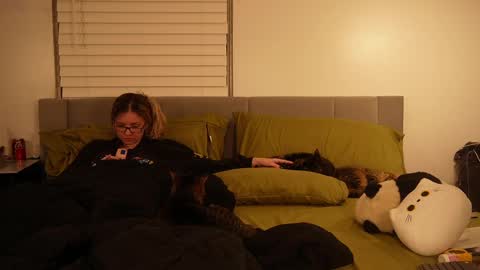 Snapshot of ramichick chatting on 02/18/25, 07:54 Rami online show from 02/18/25, 07:54