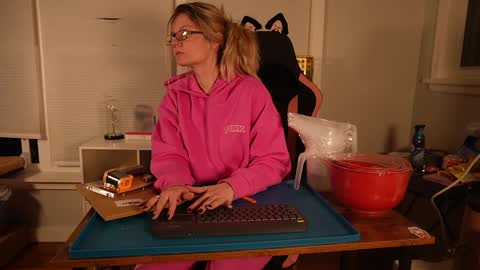 Snapshot of ramichick chatting on 02/25/25, 02:14 Rami online show from 02/25/25, 02:14