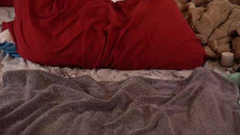 Snapshot of ramichick chatting on 03/11/25, 04:10 Rami online show from 03/11/25, 04:10