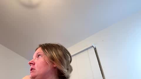 Snapshot of ramichick chatting on 09/14/25, 01:49 Rami online show from 09/14/25, 01:49