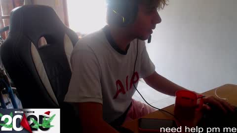 Snapshot of ramisexyloveyou chatting on 01/05/25, 11:59 Ramiro online show from 01/05/25, 11:59