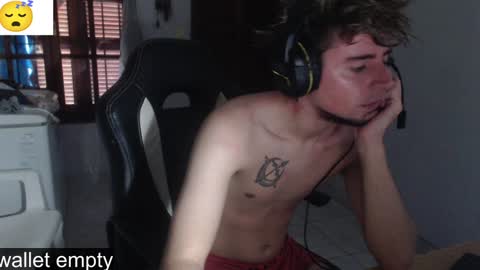 Snapshot of ramisexyloveyou chatting on 02/03/25, 12:47 Ramiro online show from 02/03/25, 12:47