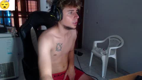 Snapshot of ramisexyloveyou chatting on 02/04/25, 03:15 Ramiro online show from 02/04/25, 03:15