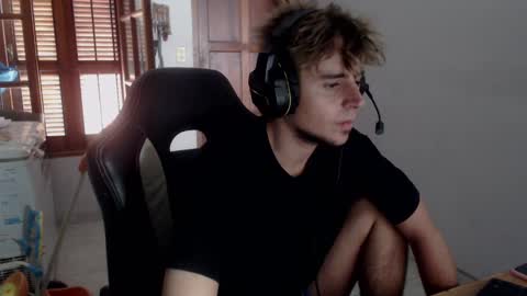 Snapshot of ramisexyloveyou chatting on 03/01/25, 07:59 Ramiro online show from 03/01/25, 07:59