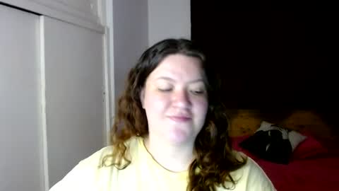 Snapshot of ramona15 chatting on 06/19/26, 11:19 Ramona online show from 06/19/26, 11:19