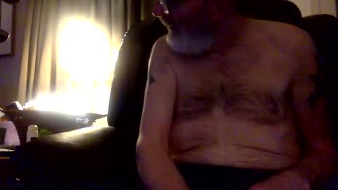 Snapshot of rando56 chatting on 10/06/25, 11:40 Randy online show from 10/06/25, 11:40