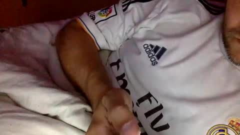 Snapshot of randobad12 chatting on 11/17/25, 09:09 randobad12 online show from 11/17/25, 09:09