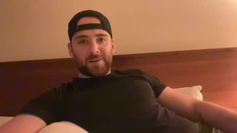 Snapshot of randomdude5950 chatting on 12/10/24, 02:59 randomdude5950 online show from 12/10/24, 02:59