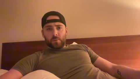 Snapshot of randomdude5950 chatting on 12/16/24, 02:04 randomdude5950 online show from 12/16/24, 02:04