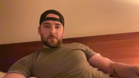 Snapshot of randomdude5950 chatting on 01/08/25, 02:46 randomdude5950 online show from 01/08/25, 02:46