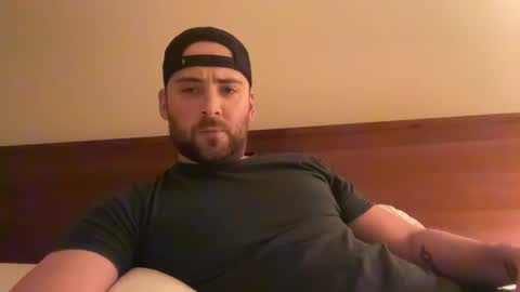 Snapshot of randomdude5950 chatting on 02/05/25, 02:51 randomdude5950 online show from 02/05/25, 02:51