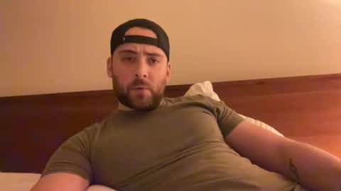 Snapshot of randomdude5950 chatting on 02/07/25, 02:29 randomdude5950 online show from 02/07/25, 02:29