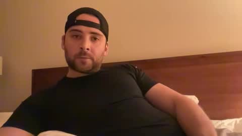 Snapshot of randomdude5950 chatting on 11/05/25, 01:16 randomdude5950 online show from 11/05/25, 01:16